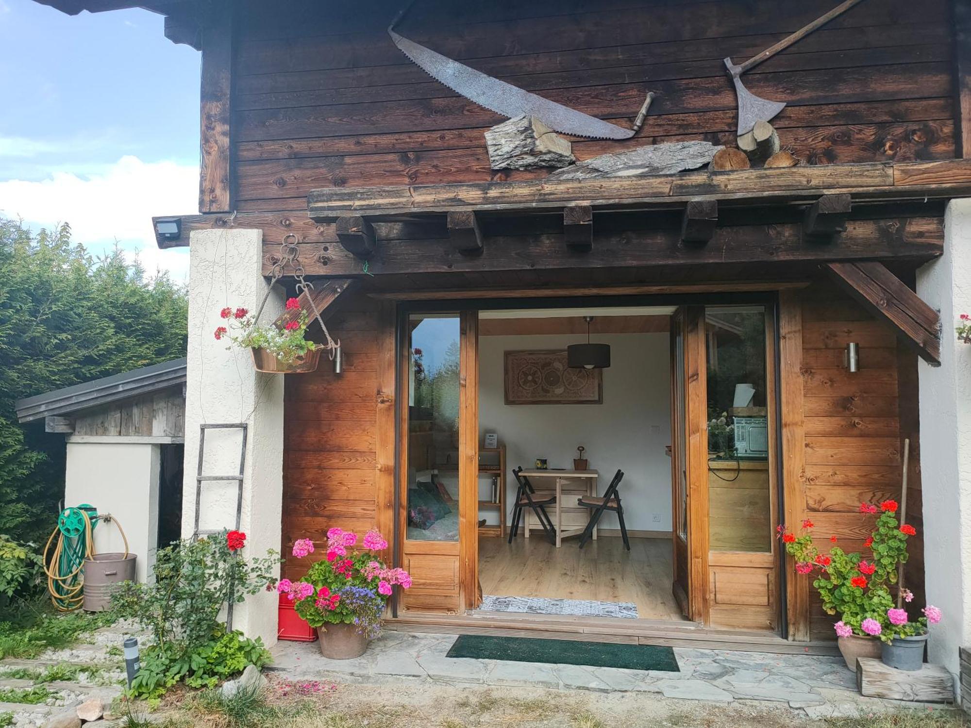 Beau Studio Dans La Vallee De Chamonix Les Trabets Екстер'єр фото